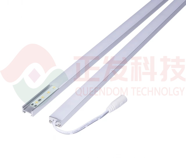 明裝線(xiàn )條燈18 08mm